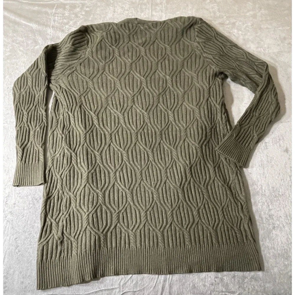 Cyrus  Olive Green‎ Long Sleeved Cardigan Sweater Size Med  St Patrick's Day
